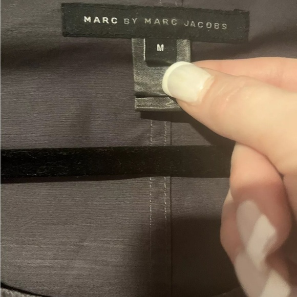 Preowned dark BLACK MARC  Jacob zipper down dress / puffer sleeves size medium - Picture 3 of 3